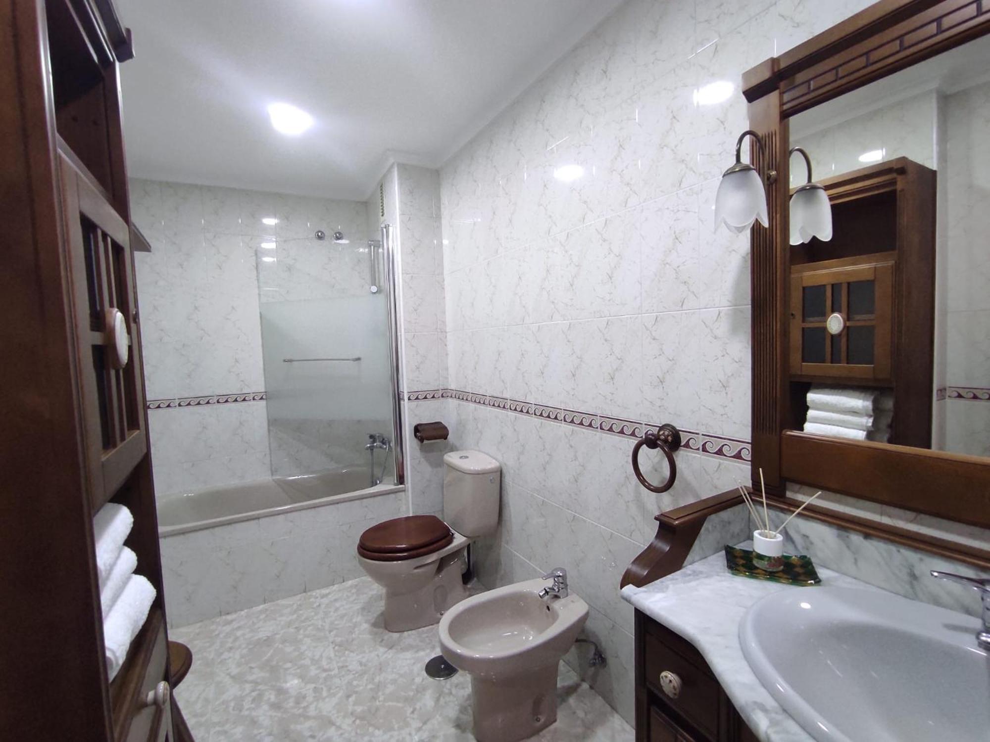 Avello Oviedo Con Parking Apartman Kültér fotó